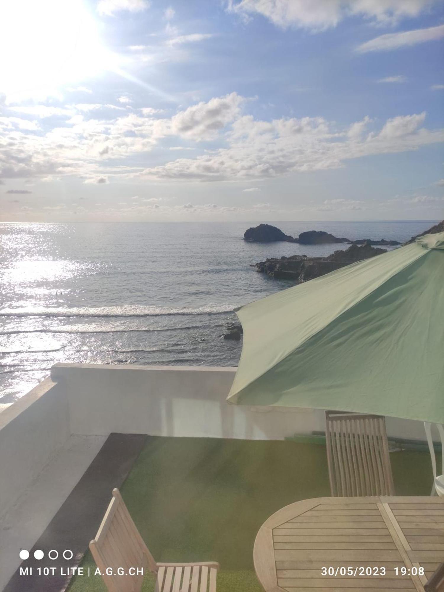 Ocean Front La Maresia Holiday 2 Apartments Taganana Exterior foto